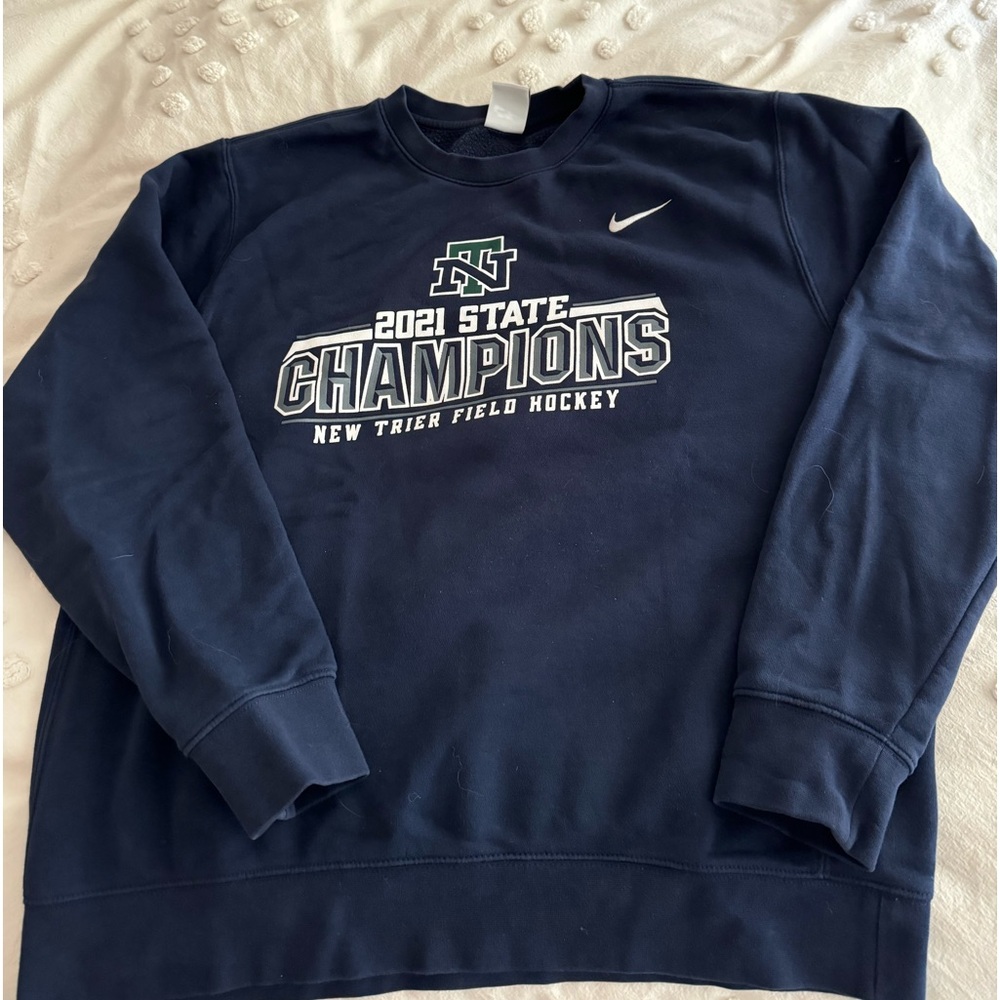 Nike Navy Blue New Trier Field Hockey State Champions Pullover Size L